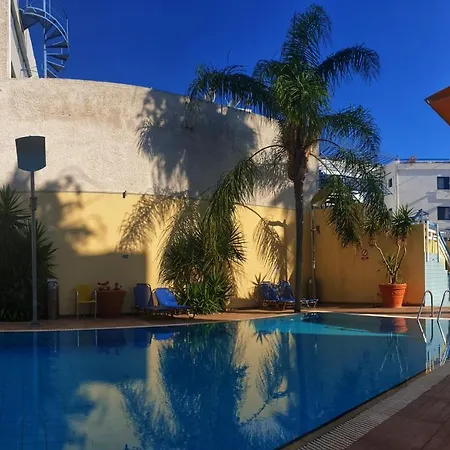 Kassavetis Center - & Aparthotel 3*